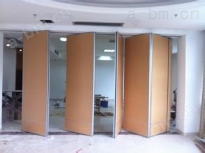 重庆会议室隔断、活动折叠门、移动屏风来兆拓隔断墙